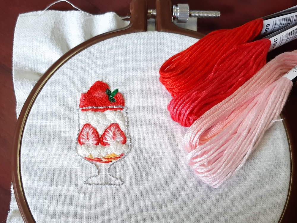 刺繍作品の仕上げからお手入れ・保管方法まで!美しく保つためのコツを解説