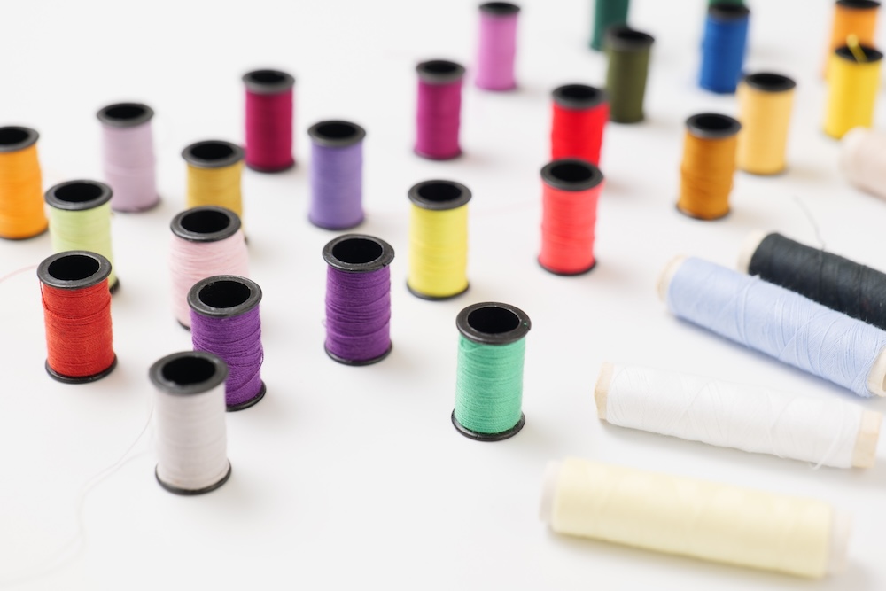 刺繍に接着芯が必要な場合とは?種類や選び方・貼り方の基本を徹底解説