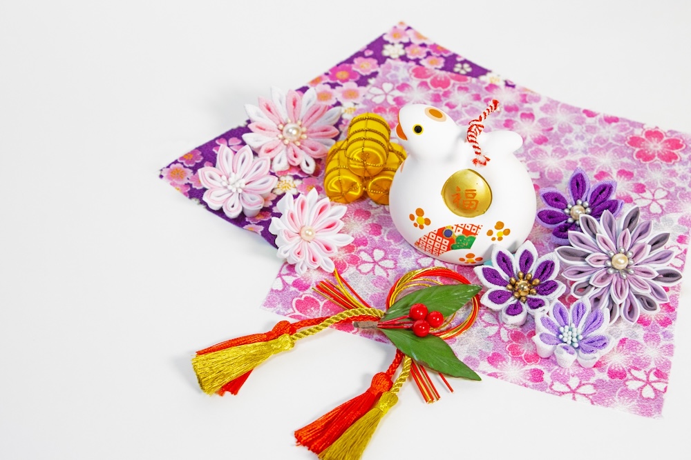 日本の伝統工芸「つまみ細工」とは?種類や歴史・世界への広がりを徹底解説