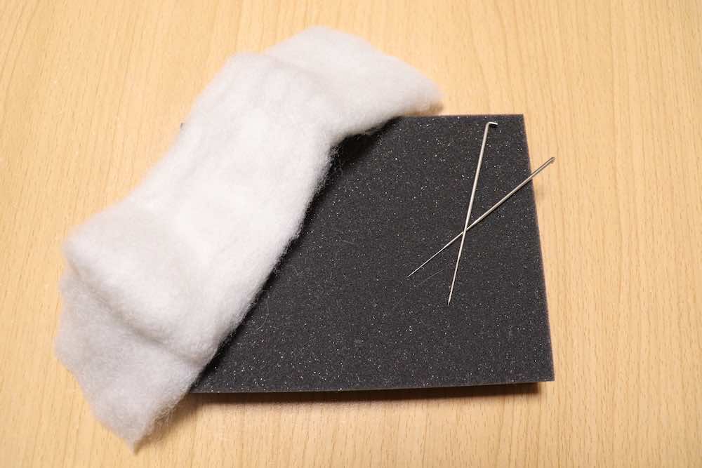 フェルティングニードルを代用するには?石鹸水を使って簡単に作れる!